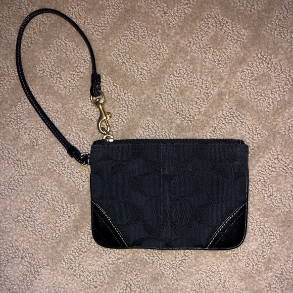 Coach wristlet - Picture 3 of 5